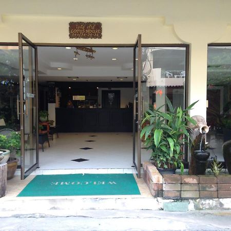 Lotus House Hotell Jomtien Beach Exteriör bild